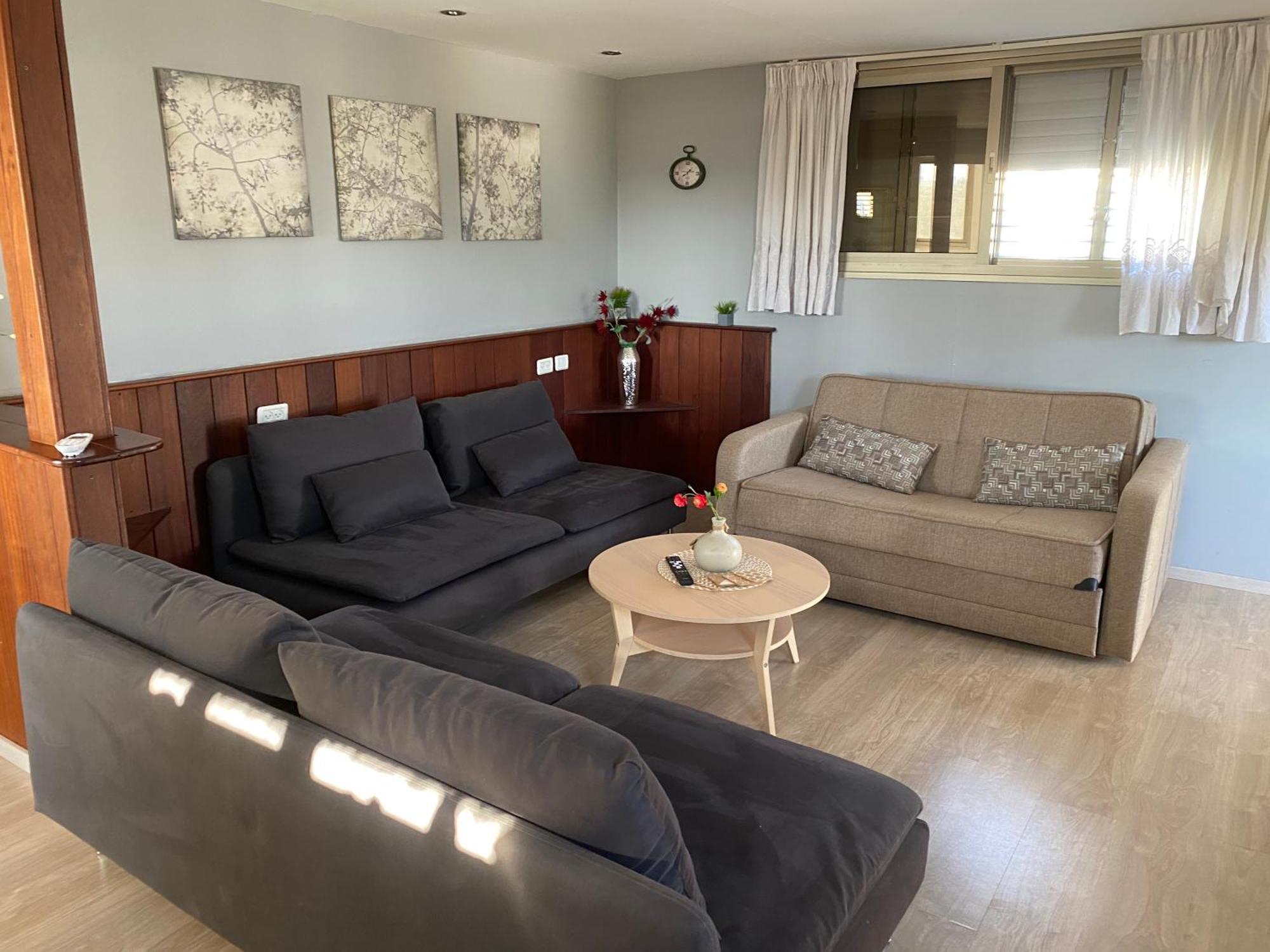 בין יער לים Villa Shelomi Exteriör bild