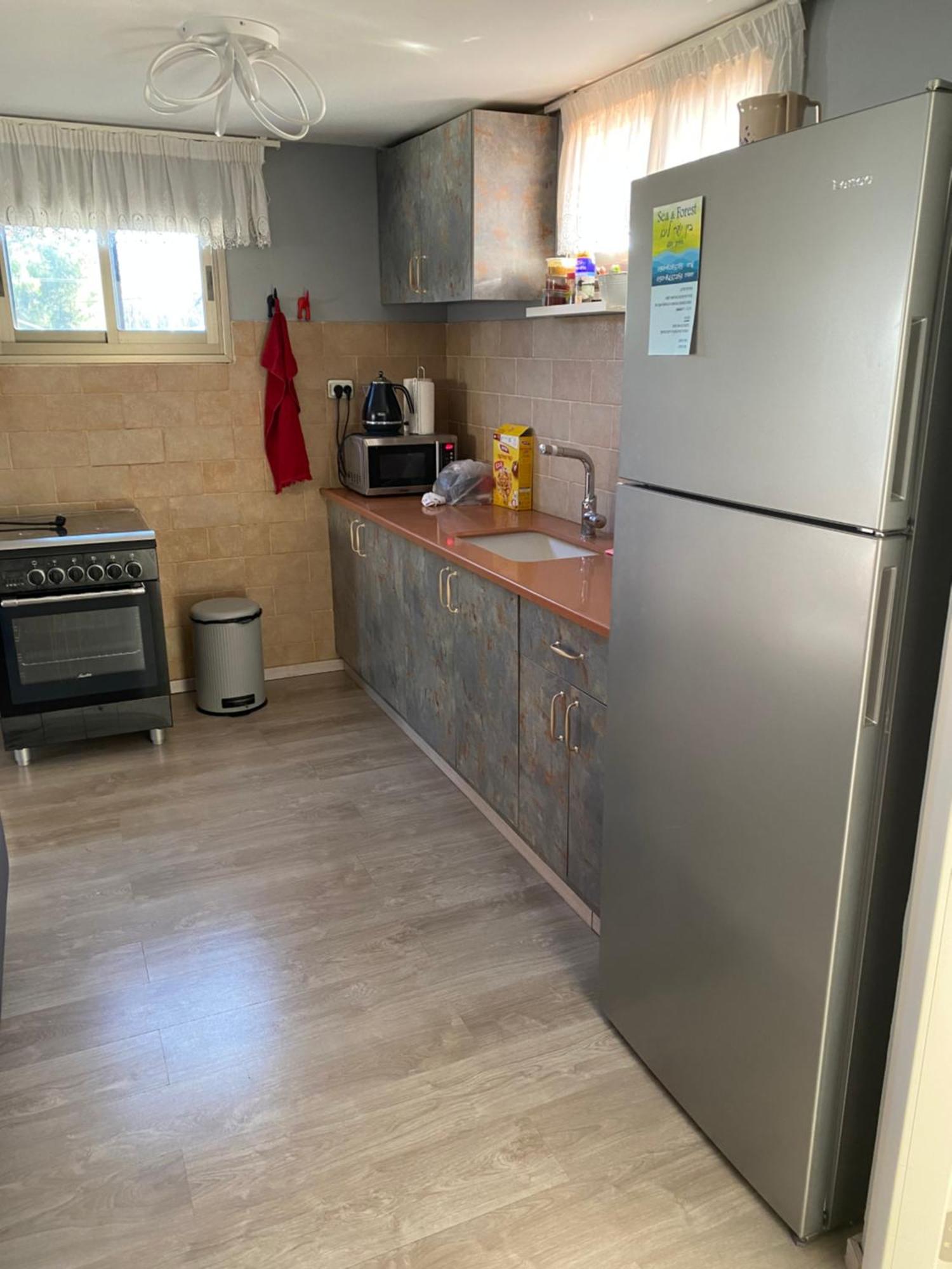 בין יער לים Villa Shelomi Exteriör bild