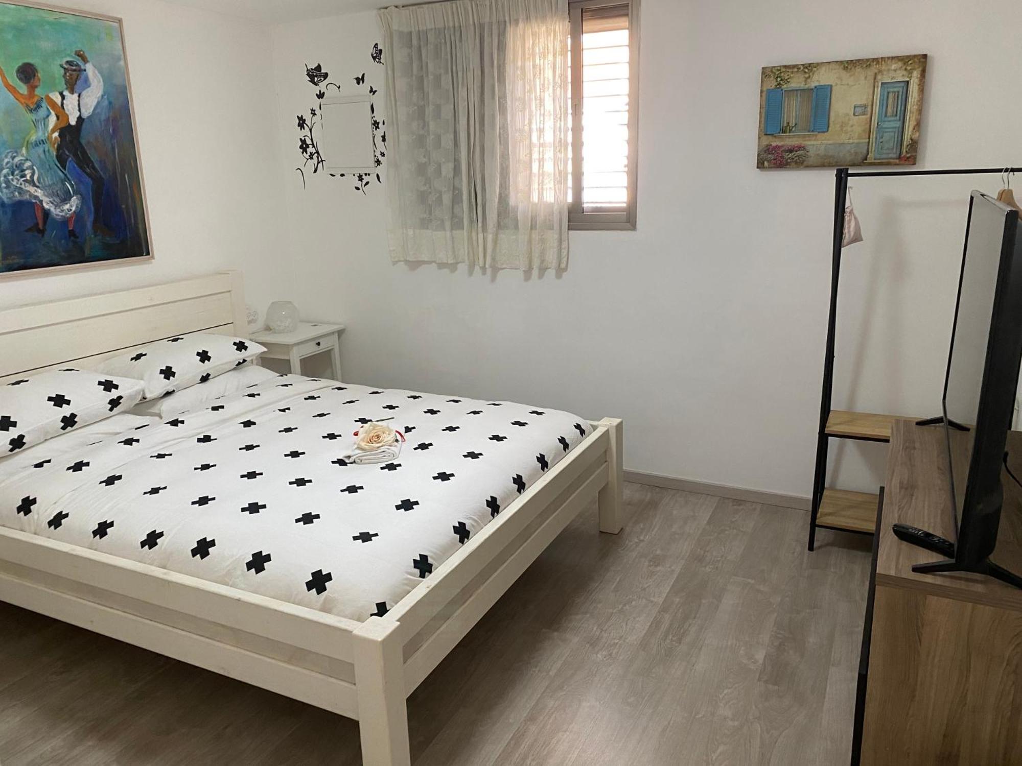 בין יער לים Villa Shelomi Rum bild